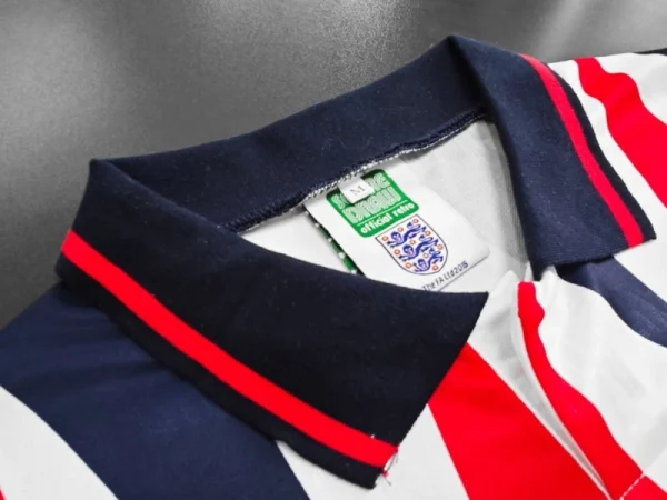 1992 England Jersey retro kit - Image 3