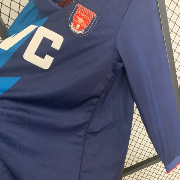 1995-1996 Arsenal Long Sleeve Jersey retro kit - Image 5
