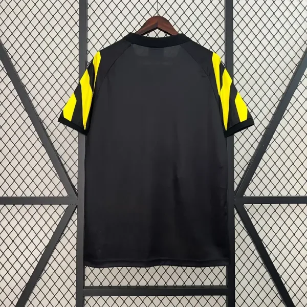 1996-1997 Juventus Third retro kit - Image 6