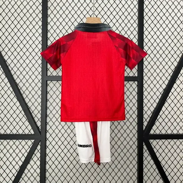 1996-1997 Kids Manchester United Jersey retro kit - Image 8