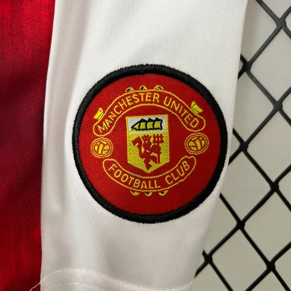 1996-1997 Kids Manchester United Jersey retro kit - Image 6
