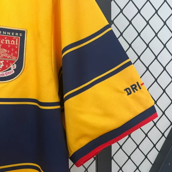 1997-1999 Arsenal Jersey retro kit - Image 5