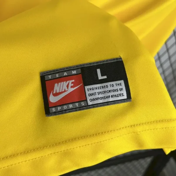 1997 Brazil Jersey retro kit - Image 5