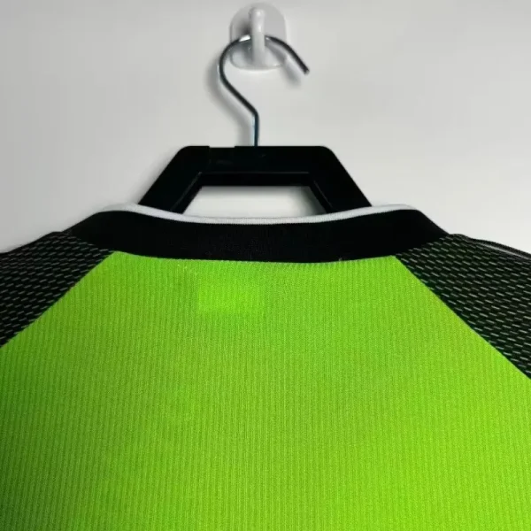 1998-1999 Manchester United Goalkeeper Long Sleeve Soccer retro kit - Image 7
