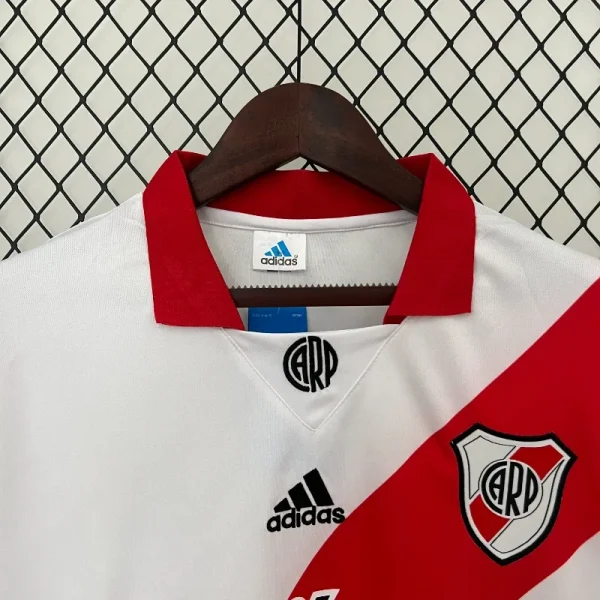 1998-1999 River Plate Jersey retro kit - Image 4
