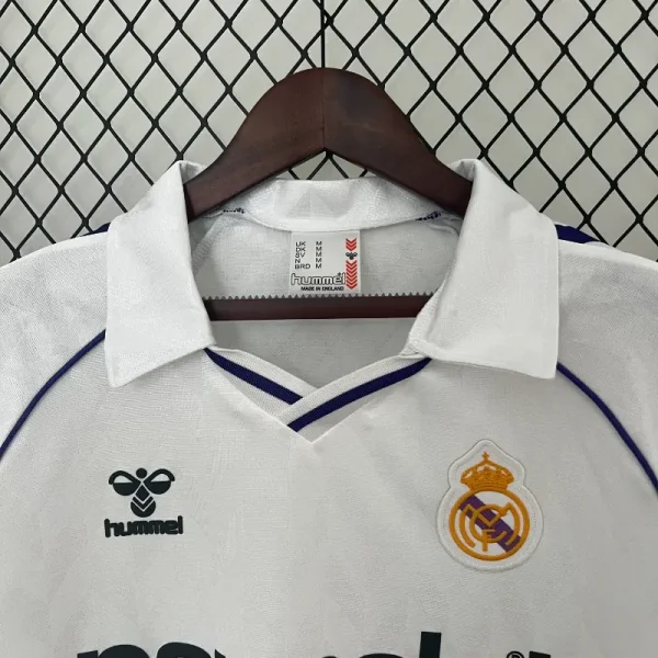 1986-1987 Real Madrid Jersey retro kit - Image 4