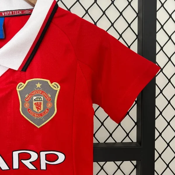 1999-2000 Kids Manchester United Jersey retro kit - Image 5
