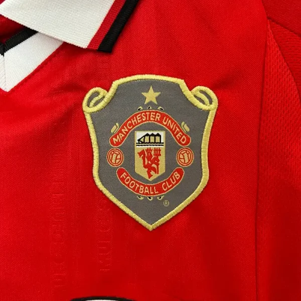 1999-2000 Kids Manchester United Jersey retro kit - Image 3