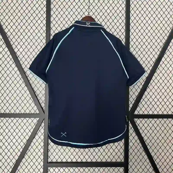 1999-2001 West Ham United Second retro kit - Image 8