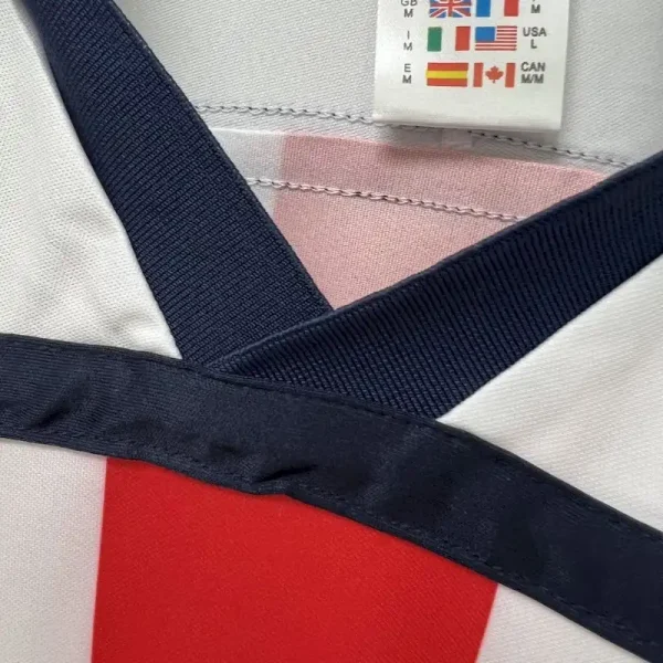 2000-2001 Bayern Munich Jersey retro kit - Image 5