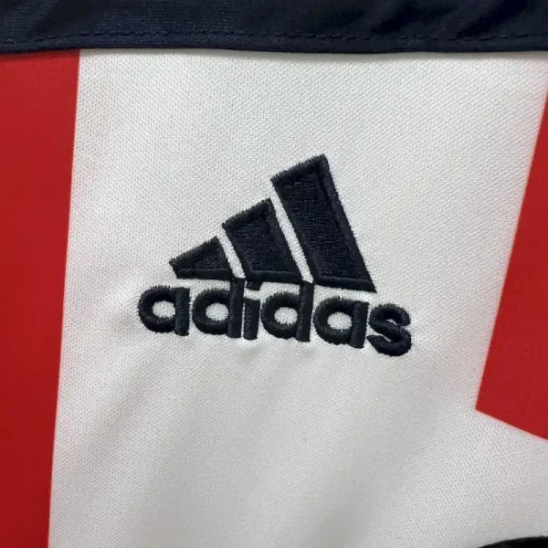 2000-2001 Bayern Munich Jersey retro kit - Image 2