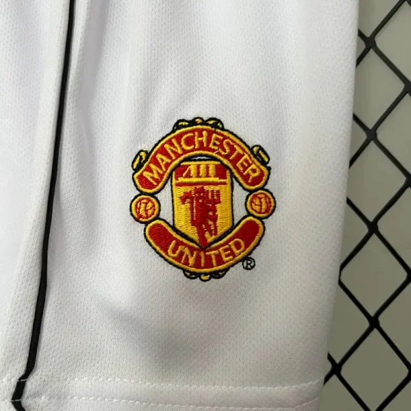 2000-2001 Kids Manchester United Jersey retro kit - Image 6