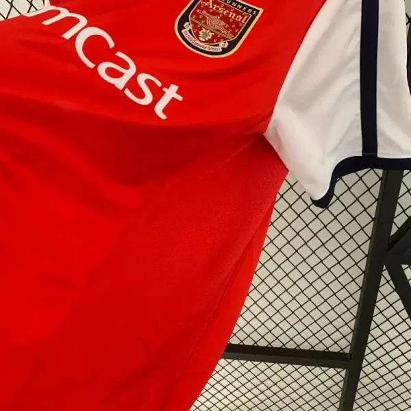2001-2002 Arsenal Jersey retro kit - Image 5