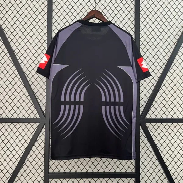 2001-2002 Juventus Goalkeeper Soccer retro kit - Image 8