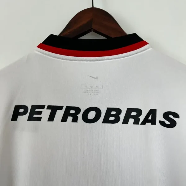 2001 Flamengo Jersey retro kit - Image 7