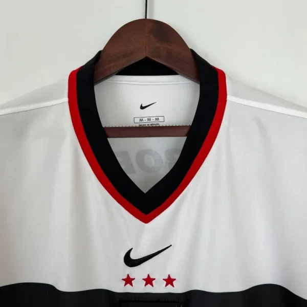 2001 Flamengo Jersey retro kit - Image 3