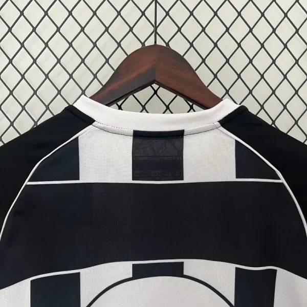 2002-2003 Juventus Jersey retro kit - Image 7
