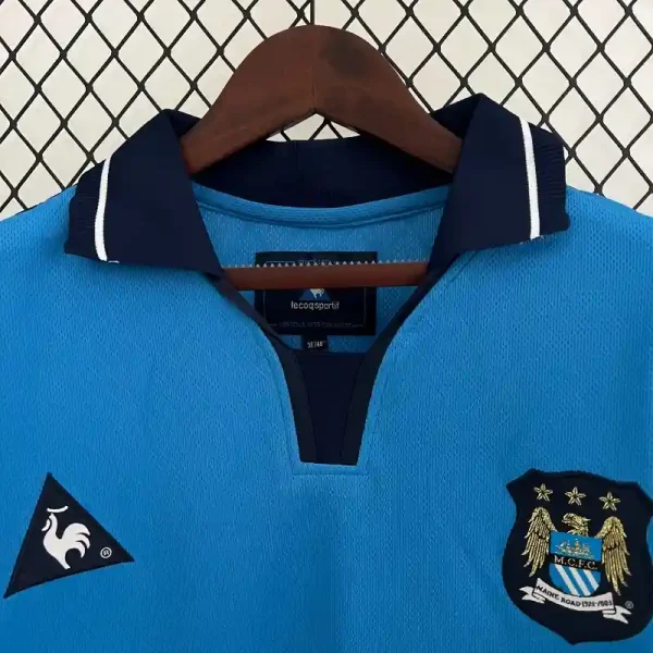2002-2003 Manchester City Jersey retro kit - Image 4