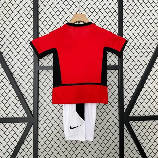 2002-2004 Kids Manchester United Jersey retro kit - Image 6
