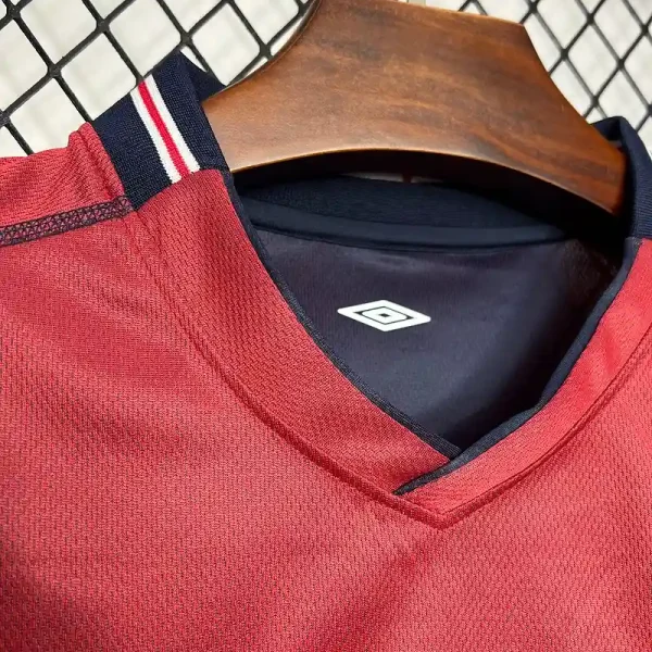 2002 England Jersey retro kit - Image 4