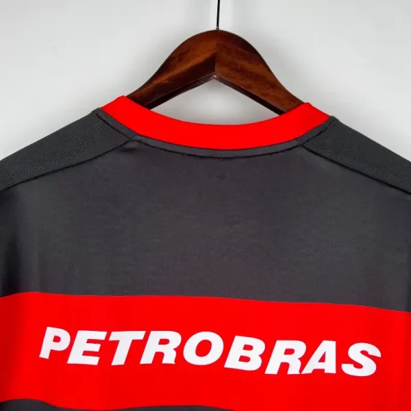 2002 Flamengo Jersey retro kit - Image 7