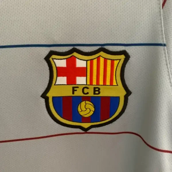 2003-2004 Barcelona Jersey retro kit - Image 3