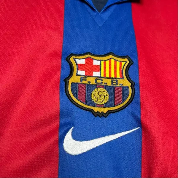 2004-2005 Barcelona Jersey retro kit - Image 2