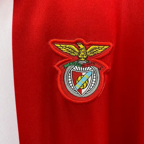2004-2005 Benfica Jersey retro kit - Image 3