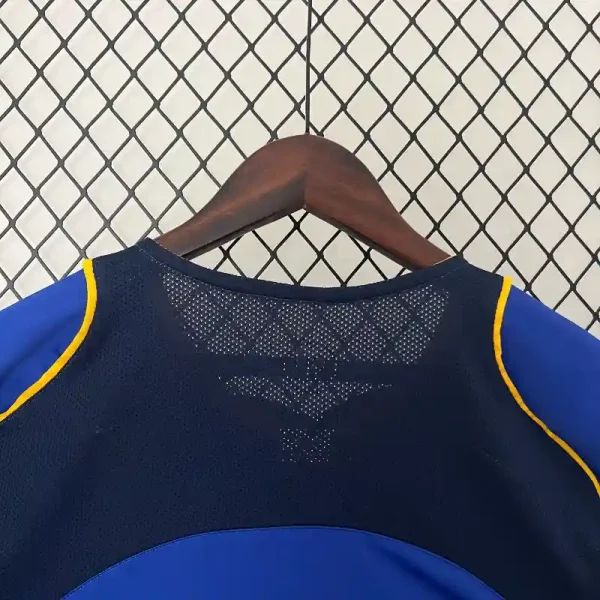 2004-2005 Juventus Jersey retro kit - Image 7