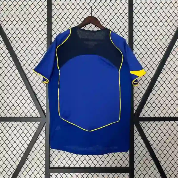 2004-2005 Juventus Jersey retro kit - Image 8