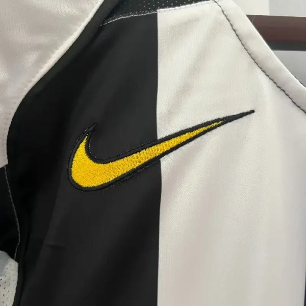 2004-2005 Juventus Jersey retro kit - Image 2