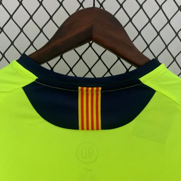 2005-2006 Barcelona Long Sleeve Jersey retro kit - Image 7