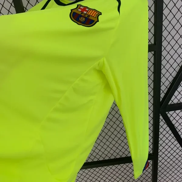 2005-2006 Barcelona Long Sleeve Jersey retro kit - Image 5