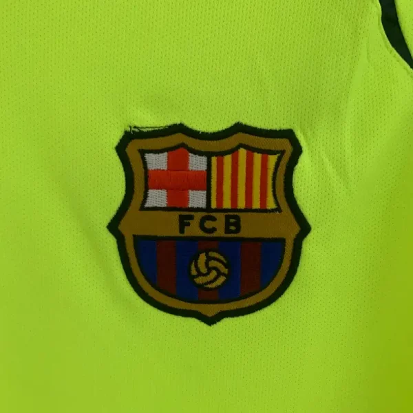 2005-2006 Barcelona Long Sleeve Jersey retro kit - Image 3