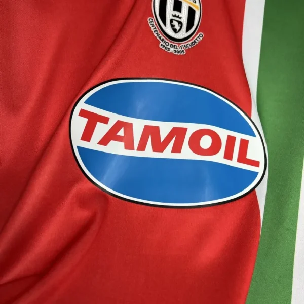 2005-2006 Juventus Jersey retro kit - Image 5