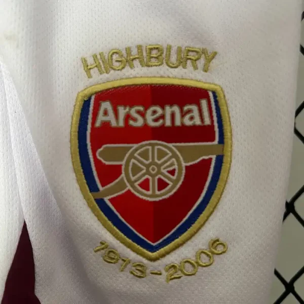 2005-2006 Kids Arsenal Jersey retro kit - Image 5
