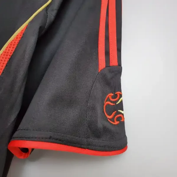 2006 AC Milan Third retro kit - Image 4