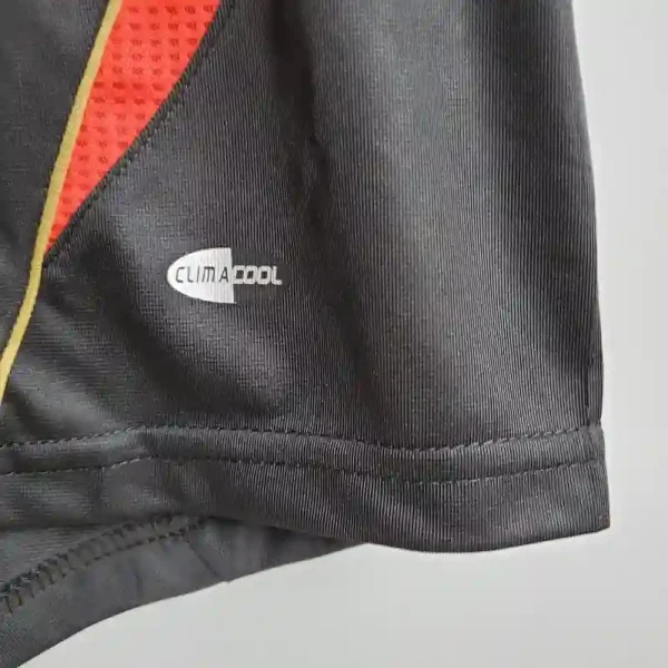 2006 AC Milan Third retro kit - Image 6