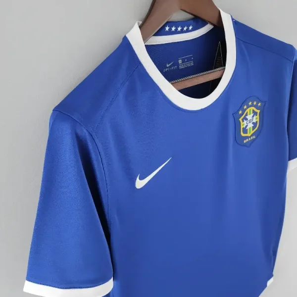 2006 Brazil Jersey retro kit - Image 7