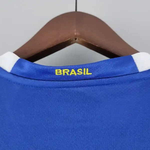 2006 Brazil Jersey retro kit - Image 5