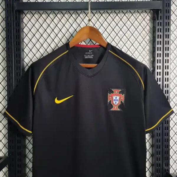 2006 Portugal Jersey retro kit - Image 5