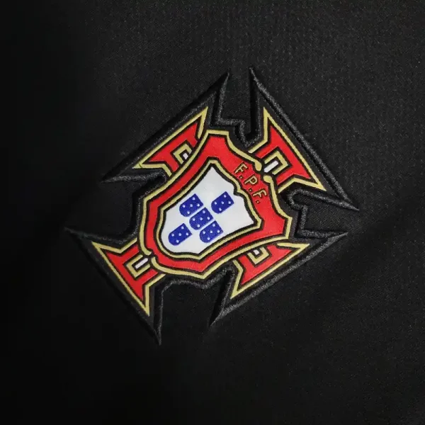 2006 Portugal Jersey retro kit - Image 3