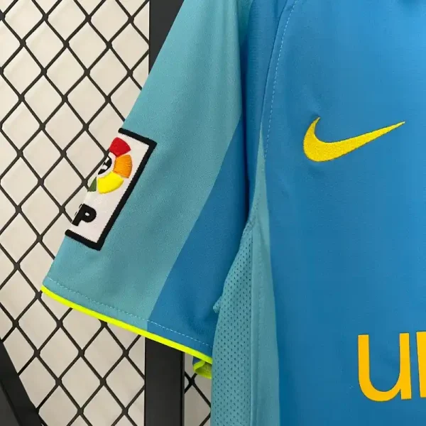 2007-2008 Barcelona Jersey retro kit - Image 5