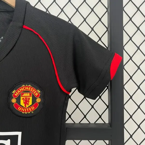 2007-2008 Kids Manchester United Second retro kit - Image 5