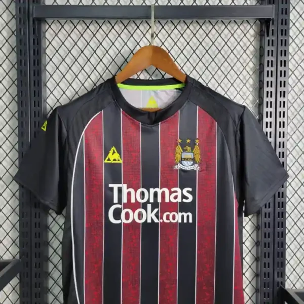 2008-2009 Manchester City Jersey retro kit - Image 4