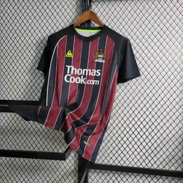 2008-2009 Manchester City Jersey retro kit - Image 7