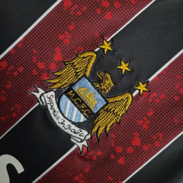 2008-2009 Manchester City Jersey retro kit - Image 3