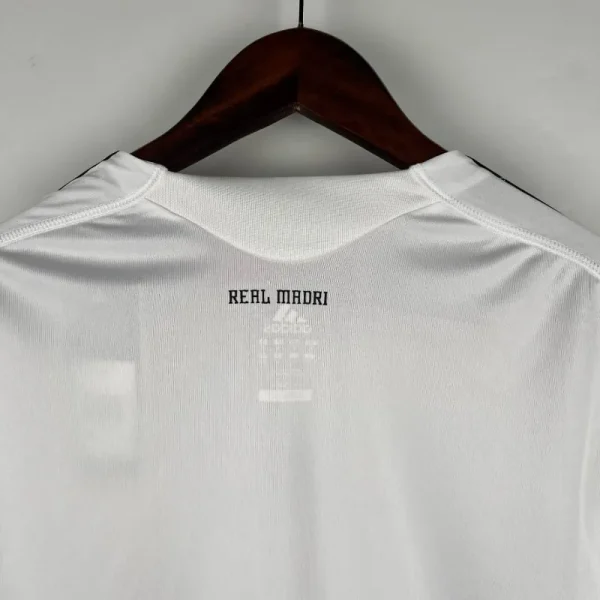 2009-2010 Long Sleeve Real Madrid Jersey retro kit - Image 7