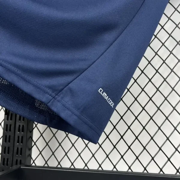 2010-2011 FC Schalke 04 Jersey retro kit - Image 6
