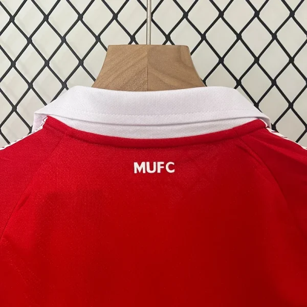 2010-2011 Kids Manchester United Jersey retro kit - Image 7